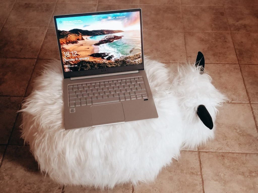amateur blogging on a foot stool